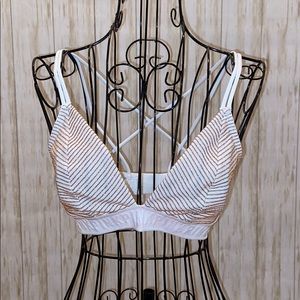 PINK Victoria’s Secret Bralette 🔥 (Rare find)